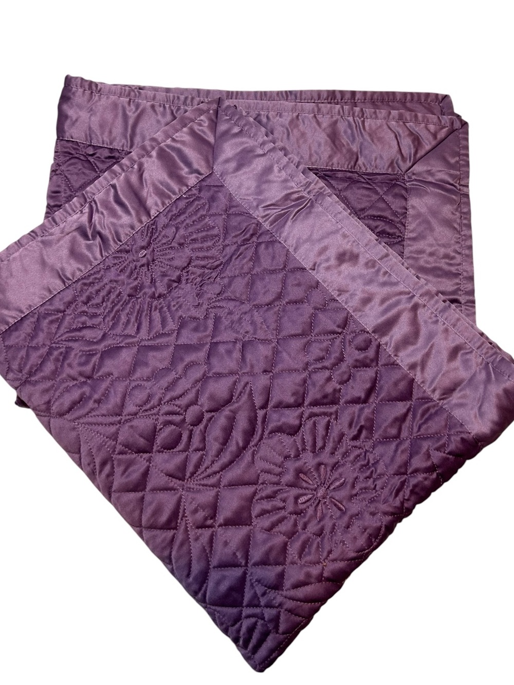 Martha Stewart Standard Pillow Shams Quilted Flowering Trellis Purple Satin NWT